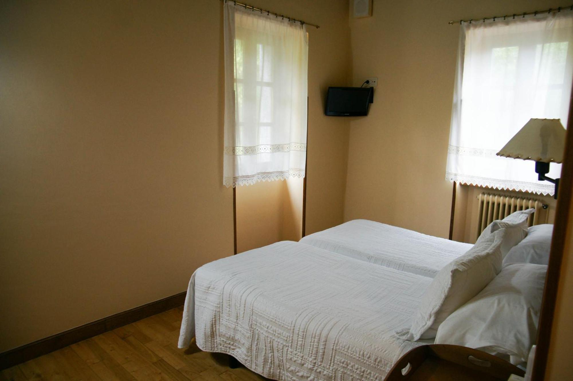 Hotel Rural Irigoienea Urdax Pokoj fotografie